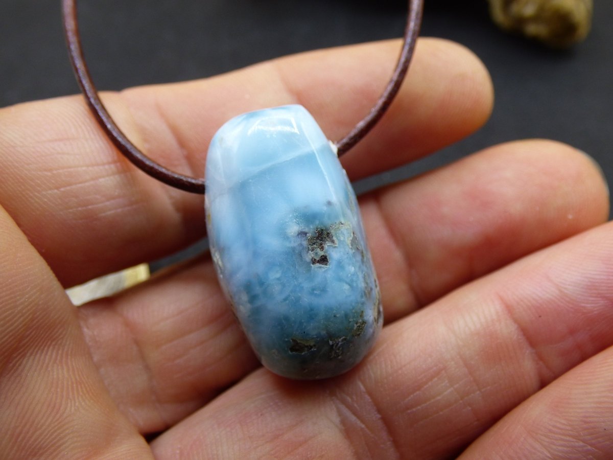 Larimar "Atlantis Stone" ~ Edelstein Kette blau Kristall Ethno Nature Heilstein Natur Sammler Mineral Geschenk Meer Himmel Goa Hippie Boho - Art of Nature Berlin