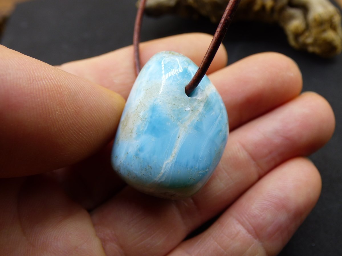 Larimar "Atlantis Stone" ~ Edelstein Kette blau Kristall Ethno Nature Heilstein Natur Sammler Mineral Geschenk Meer Himmel Goa Hippie Boho - Art of Nature Berlin