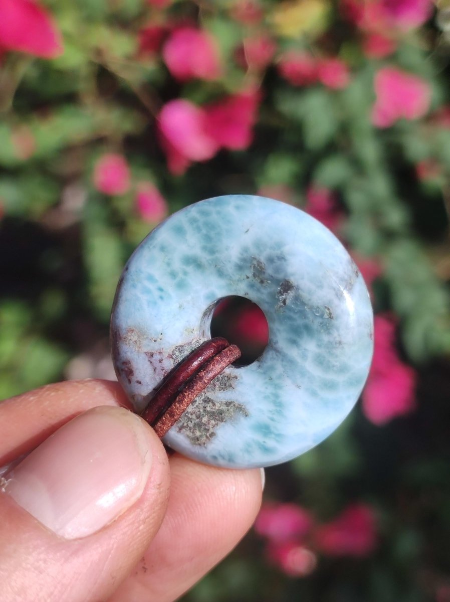 Larimar "Atlantis Stone Schutz Donut Edelstein Kette blau Heilstein Rarität Natur Edel Frau Geschenk Selten Sammler Energie Kraft Ruhe Glück - Art of Nature Berlin
