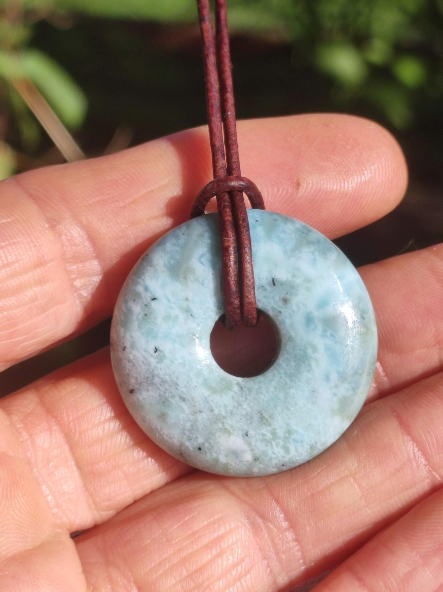 Larimar "Atlantis Stone Schutz Donut Edelstein Kette blau Heilstein Rarität Natur Edel Frau Geschenk Selten Sammler Energie Kraft Ruhe Glück - Art of Nature Berlin