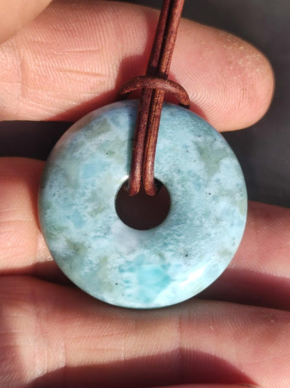 Larimar "Atlantis Stone Schutz Donut Edelstein Kette blau Heilstein Rarität Natur Edel Frau Geschenk Selten Sammler Energie Kraft Ruhe Glück - Art of Nature Berlin