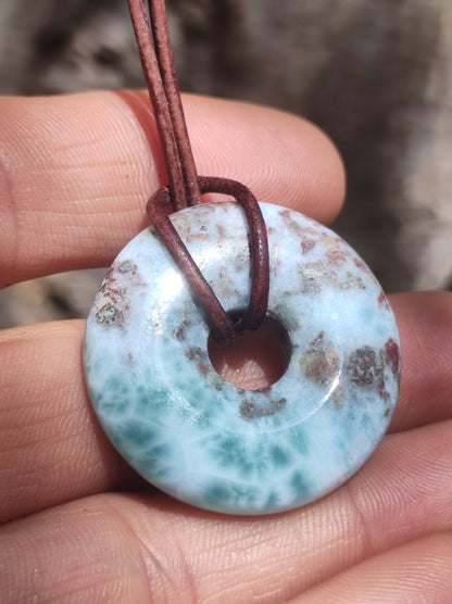 Larimar "Atlantis Stone Schutz Donut Edelstein Kette blau Heilstein Rarität Natur Edel Frau Geschenk Selten Sammler Energie Kraft Ruhe Glück - Art of Nature Berlin