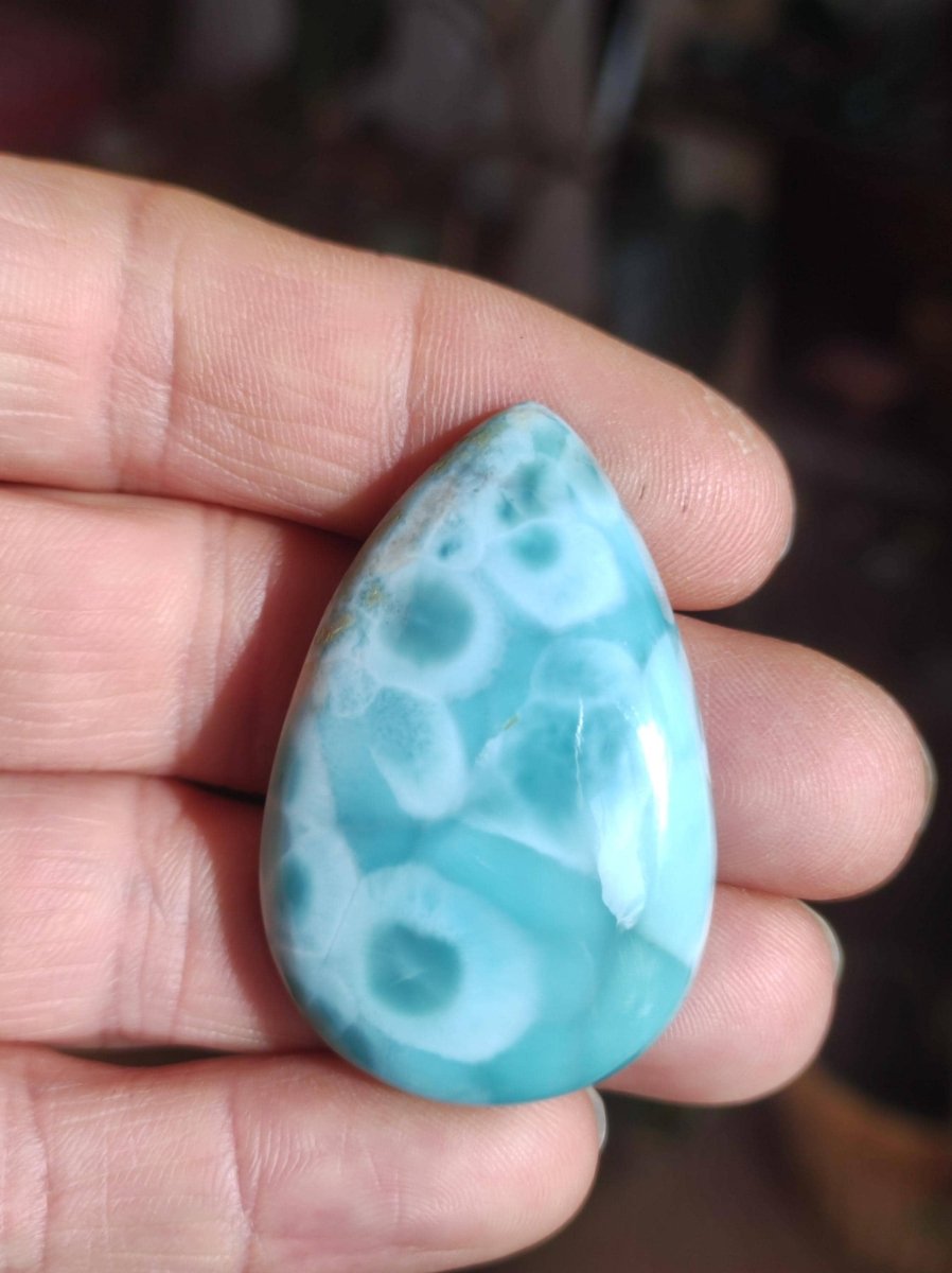 Larimar Deko Cabochon ungebohrt Handschmeichler Dekostein blau Natur Kristall Nature Heilstein Kristall Sammler Energie Mineral Geschenk - Art of Nature Berlin