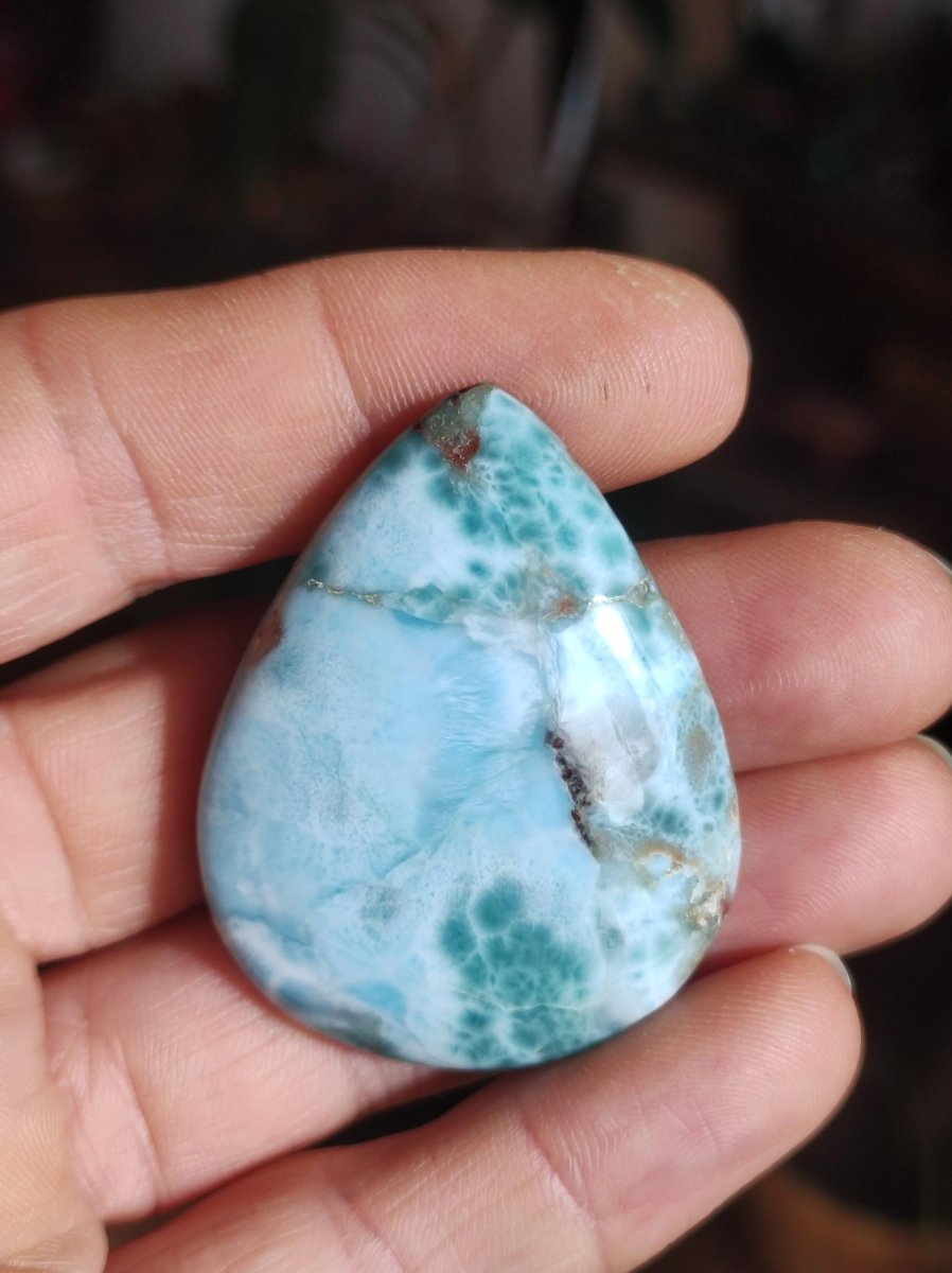 Larimar Deko Cabochon ungebohrt Handschmeichler Dekostein blau Natur Kristall Nature Heilstein Kristall Sammler Energie Mineral Geschenk - Art of Nature Berlin
