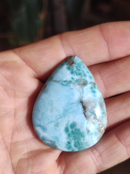 Larimar Deko Cabochon ungebohrt Handschmeichler Dekostein blau Natur Kristall Nature Heilstein Kristall Sammler Energie Mineral Geschenk - Art of Nature Berlin