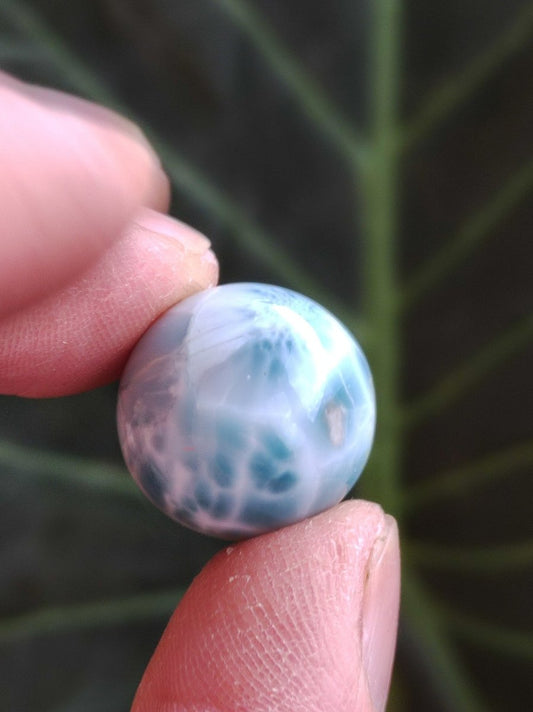 Larimar ~ Edelstein Kugel blau Deko Sphere Kristall HIPPIE GOA Boho Ethno Nature Heilstein Natur Sammler Mineral Geschenk Meer Himmel - Art of Nature Berlin