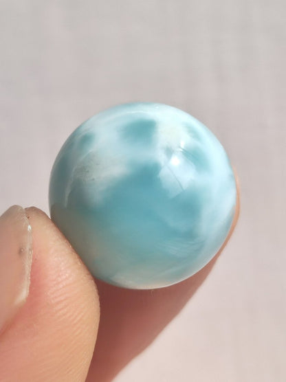 Larimar ~ Edelstein Kugel blau Deko Sphere Kristall HIPPIE GOA Boho Ethno Nature Heilstein Natur Sammler Mineral Geschenk Meer Himmel - Art of Nature Berlin