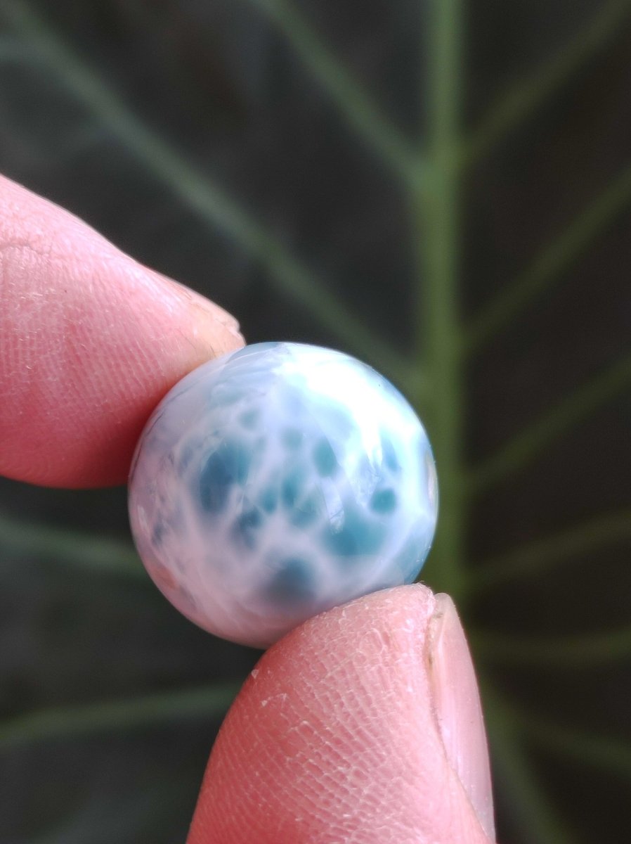 Larimar ~ Edelstein Kugel blau Deko Sphere Kristall HIPPIE GOA Boho Ethno Nature Heilstein Natur Sammler Mineral Geschenk Meer Himmel - Art of Nature Berlin