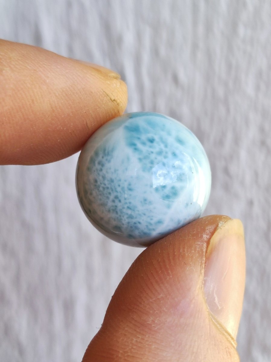 Larimar ~ Edelstein Kugel blau Deko Sphere Kristall HIPPIE GOA Boho Ethno Nature Heilstein Natur Sammler Mineral Geschenk Meer Himmel - Art of Nature Berlin