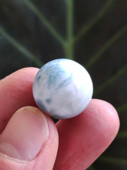 Larimar ~ Edelstein Kugel blau Deko Sphere Kristall HIPPIE GOA Boho Ethno Nature Heilstein Natur Sammler Mineral Geschenk Meer Himmel - Art of Nature Berlin