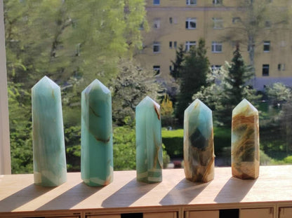 Lemurian Aquatine / Onyx Blau (Aragonit Calcit) ~ Kristall Point Spitze Turm Obelisk ~ Magische Edelstein Deko Massagestab HIPPIE Heilstein - Art of Nature Berlin