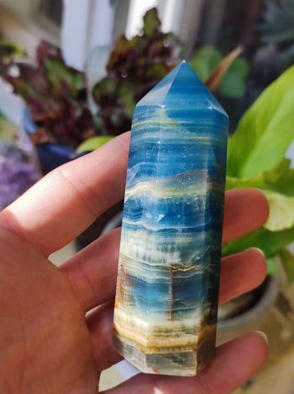 Lemurian Aquatine / Onyx Blau (Aragonit Calcit) ~ Kristall Point Spitze Turm Obelisk ~ Magische Edelstein Deko Massagestab HIPPIE Heilstein - Art of Nature Berlin