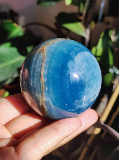 Lemurian Aquatine / Onyx blau / Aragonit Calcit Magische Edelstein Kugel Massage & Deko Sphere Kristall Meditation HIPPIE GOA Heilstein - Art of Nature Berlin