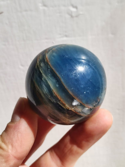 Lemurian Aquatine / Onyx blau / Aragonit Calcit Magische Edelstein Kugel Massage & Deko Sphere Kristall Meditation HIPPIE GOA Heilstein - Art of Nature Berlin