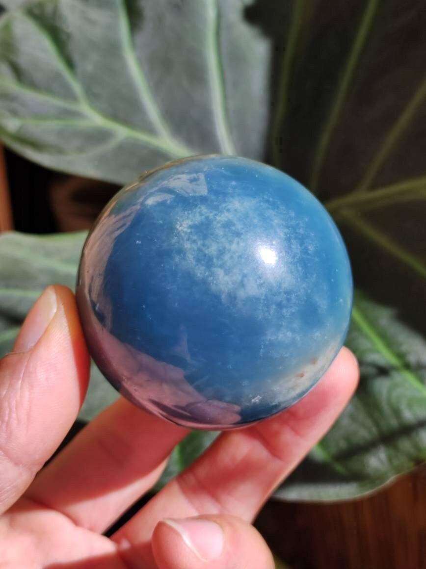 Lemurian Aquatine / Onyx blau / Aragonit Calcit Magische Edelstein Kugel Massage & Deko Sphere Kristall Meditation HIPPIE GOA Heilstein - Art of Nature Berlin