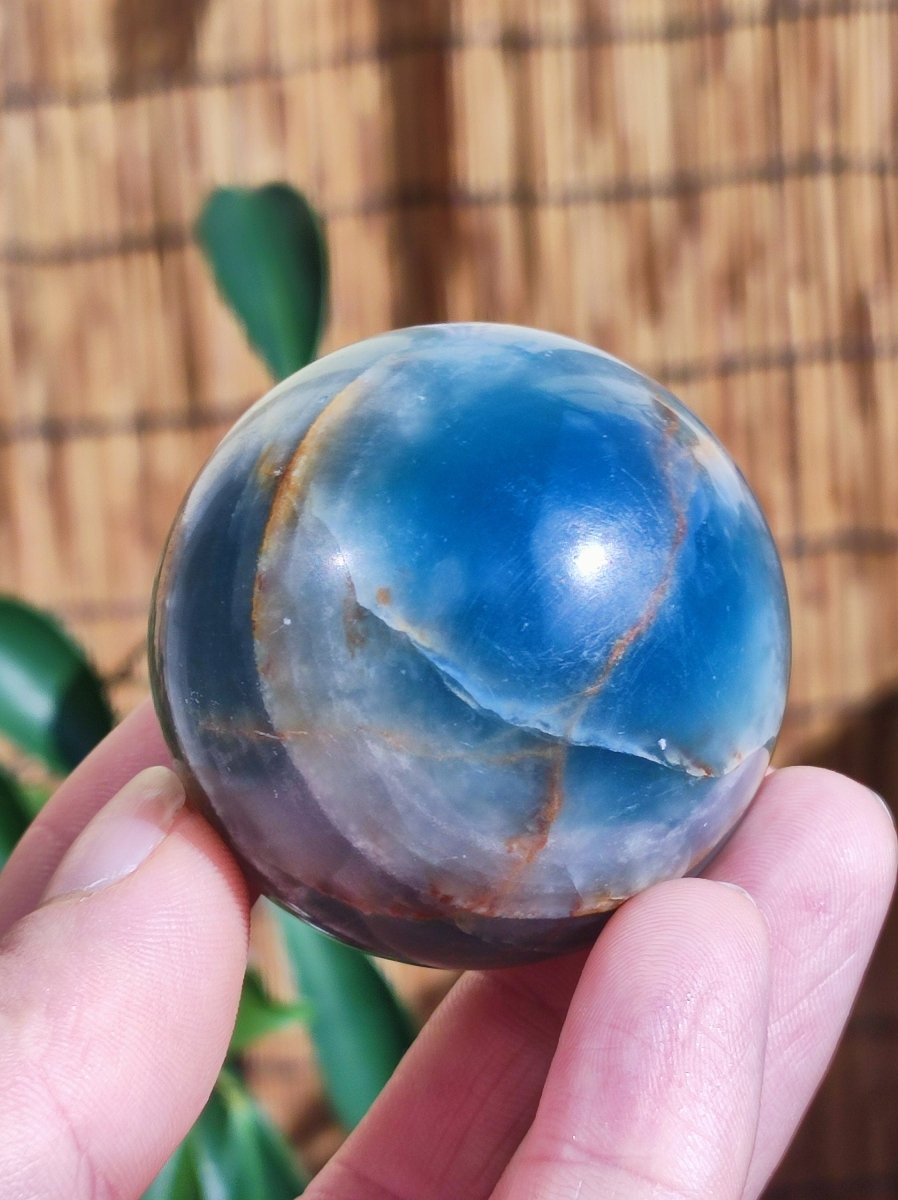 Lemurian Aquatine / Onyx blau / Aragonit Calcit Magische Edelstein Kugel Massage & Deko Sphere Meditation HIPPIE GOA Boho Ethno Heilstein - Art of Nature Berlin