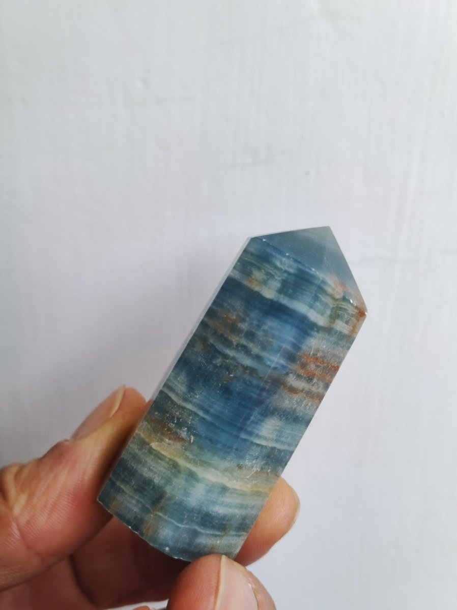Lemurian Aquatine / Onyx blau / Aragonit Calcit Turm Obelisk Spitze Edelstein Kristall Deko rund Rarität Sammler Unikat HIPPIE Heilstein - Art of Nature Berlin