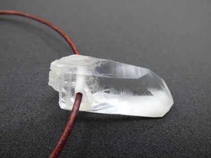 Lemurian Quarz ~ Edelstein Kette klar Hippie Goa Boho Tibet Ethno Natur Heilstein Kraft Anhänger Mann Frau Geschenk Rarität - Art of Nature Berlin