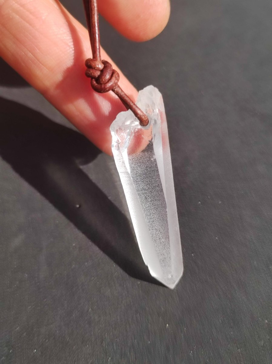 Lemurian Quarz ~ Edelstein Kette klar Hippie Goa Boho Tibet Ethno Natur Heilstein Kraft Anhänger Mann Frau Geschenk Rarität - Art of Nature Berlin