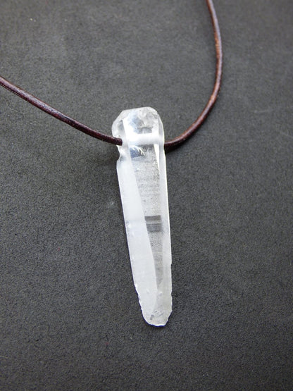 Lemurian Quarz ~ Edelstein Kette klar Hippie Goa Boho Tibet Ethno Natur Heilstein Kraft Anhänger Mann Frau Geschenk Rarität - Art of Nature Berlin