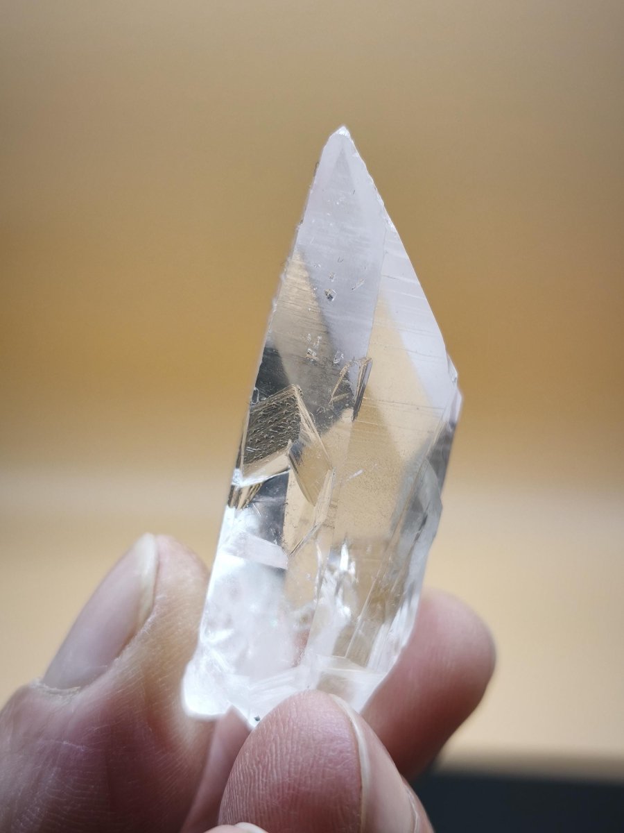 Lemurian Quarz Kristall Spitze Sammler Stufe Rarität Edelstein Deko Heilstein Mineral Kollektion Energie Natur Unikat Brasilien - Art of Nature Berlin