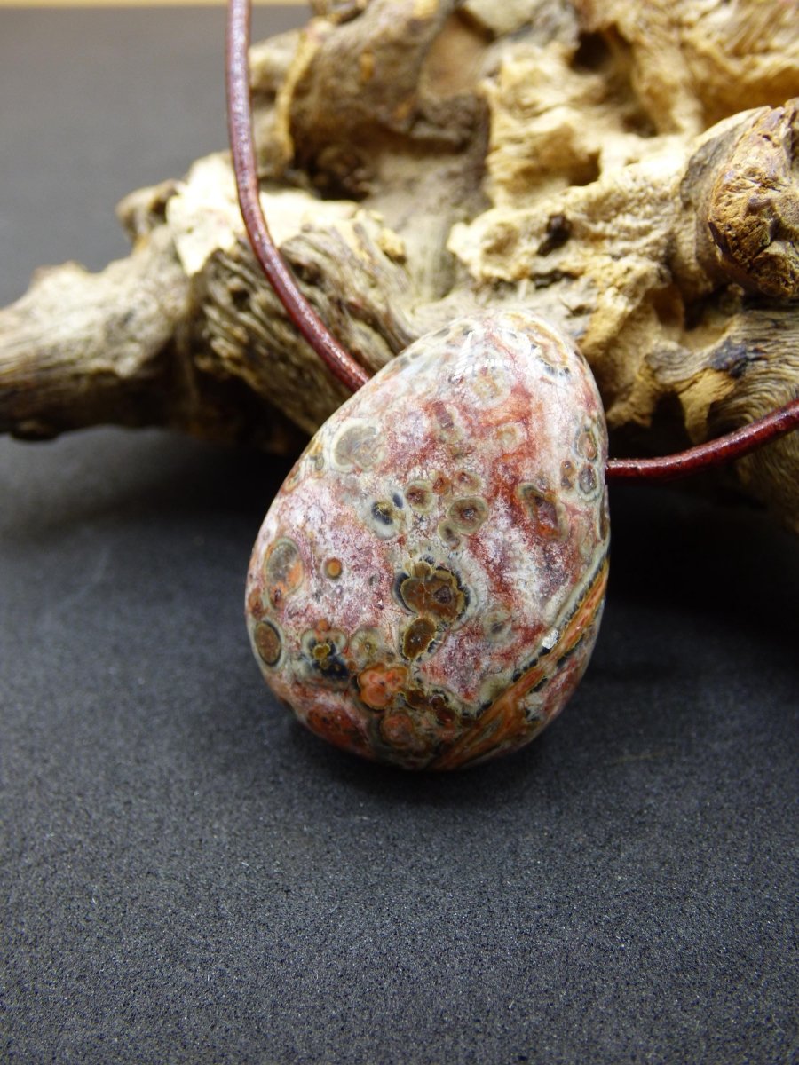 Leoparden Jaspis rot - Edelstein Kette Anhänger HIPPIE GOA Boho Ethno Natur Heilstein Rarität Kristall Geschenk Er Sie Mann Frau Schmuck - Art of Nature Berlin
