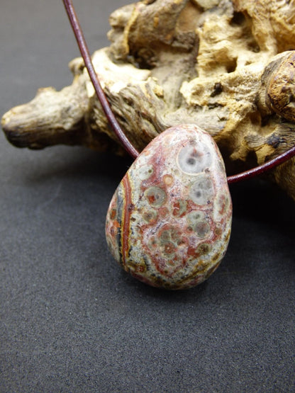 Leoparden Jaspis rot - Edelstein Kette Anhänger HIPPIE GOA Boho Ethno Natur Heilstein Rarität Kristall Geschenk Er Sie Mann Frau Schmuck - Art of Nature Berlin