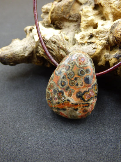 Leoparden Jaspis rot - Edelstein Kette Anhänger HIPPIE GOA Boho Ethno Natur Heilstein Rarität Kristall Geschenk Er Sie Mann Frau Schmuck - Art of Nature Berlin