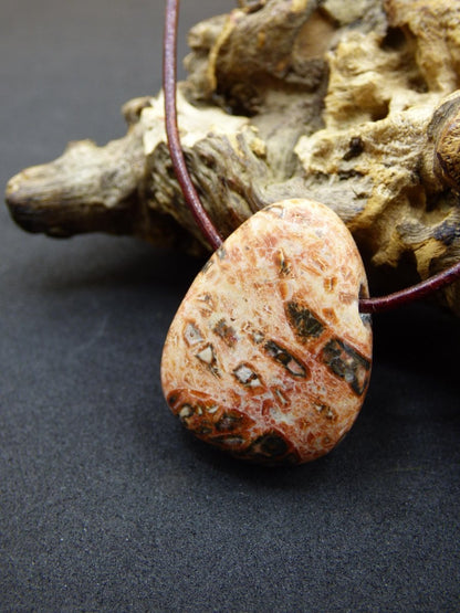 Leoparden Jaspis rot - Edelstein Kette Anhänger HIPPIE GOA Boho Ethno Natur Heilstein Rarität Kristall Geschenk Er Sie Mann Frau Schmuck - Art of Nature Berlin