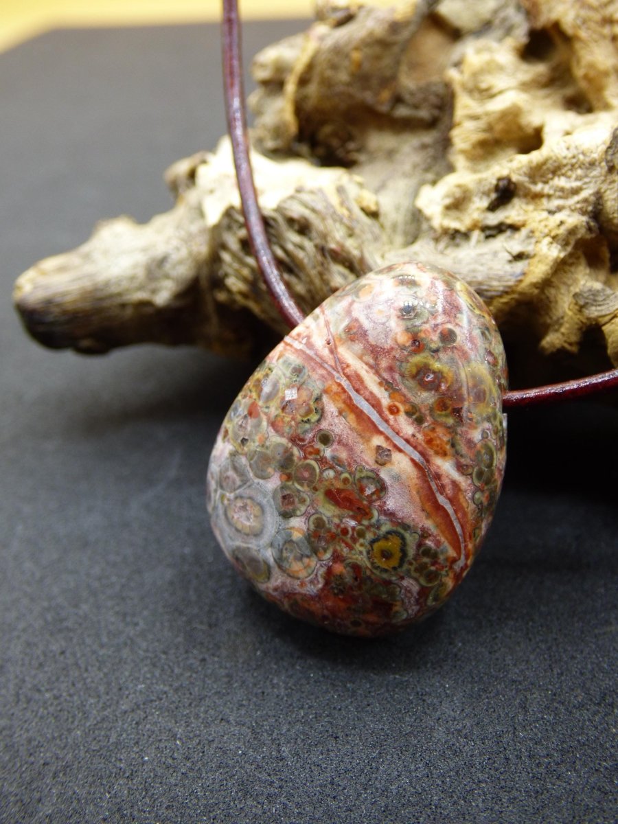 Leoparden Jaspis rot - Edelstein Kette Anhänger HIPPIE GOA Boho Ethno Natur Heilstein Rarität Kristall Geschenk Er Sie Mann Frau Schmuck - Art of Nature Berlin