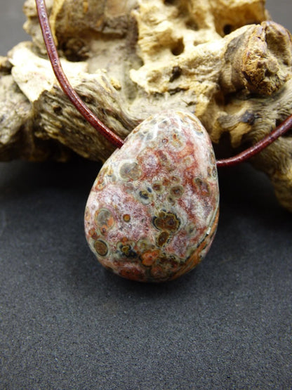 Leoparden Jaspis rot - Edelstein Kette Anhänger HIPPIE GOA Boho Ethno Natur Heilstein Rarität Kristall Geschenk Er Sie Mann Frau Schmuck - Art of Nature Berlin