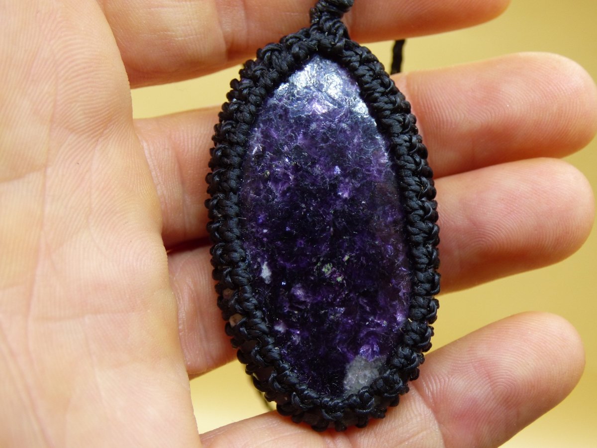 Lepidolith dunkel violett ~ Makramee Edelstein Kette ~HIPPIE ~GOA ~Boho ~Ethno ~Nature ~Heilstein - Art of Nature Berlin