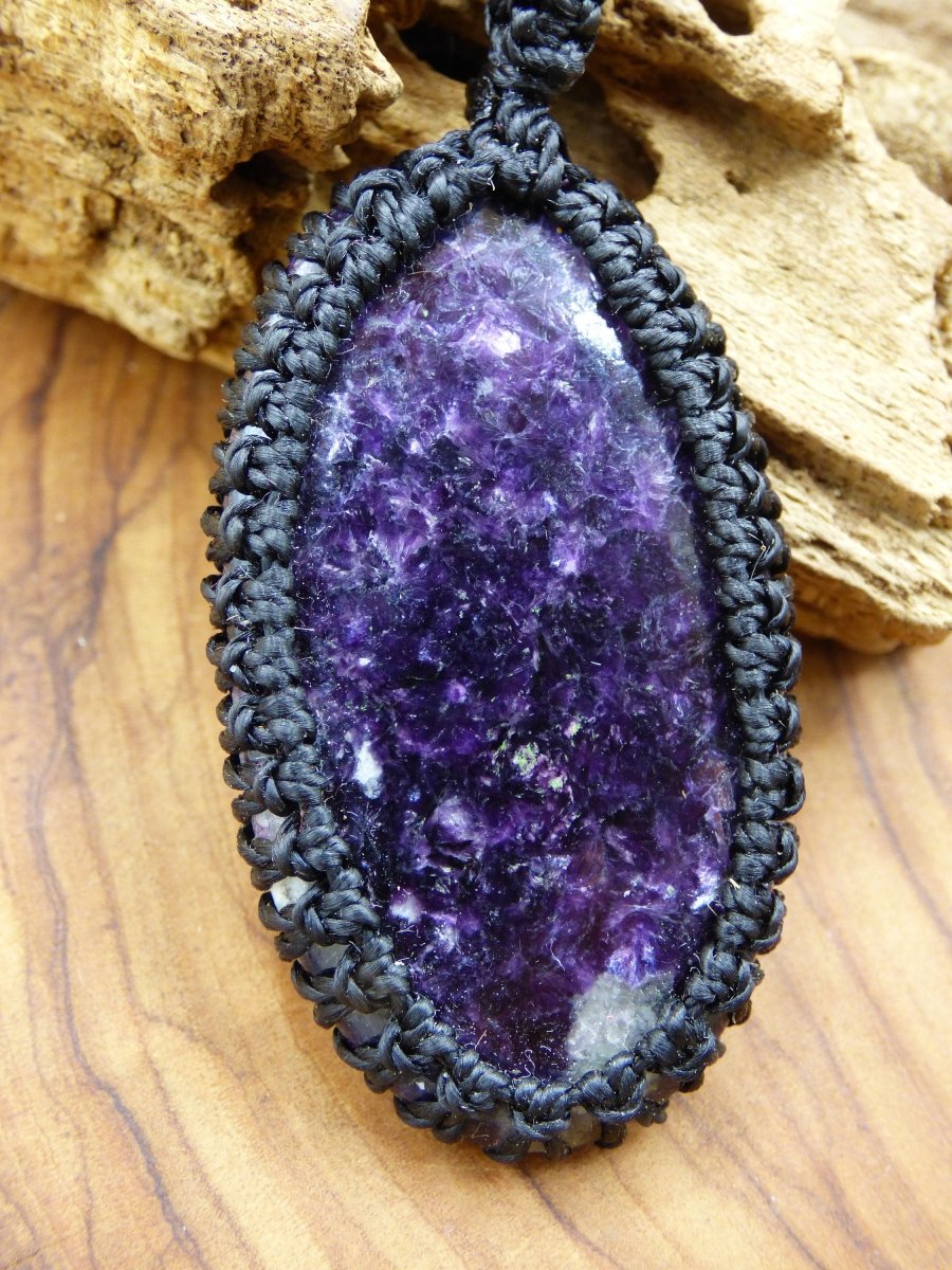 Lepidolith dunkel violett ~ Makramee Edelstein Kette ~HIPPIE ~GOA ~Boho ~Ethno ~Nature ~Heilstein - Art of Nature Berlin