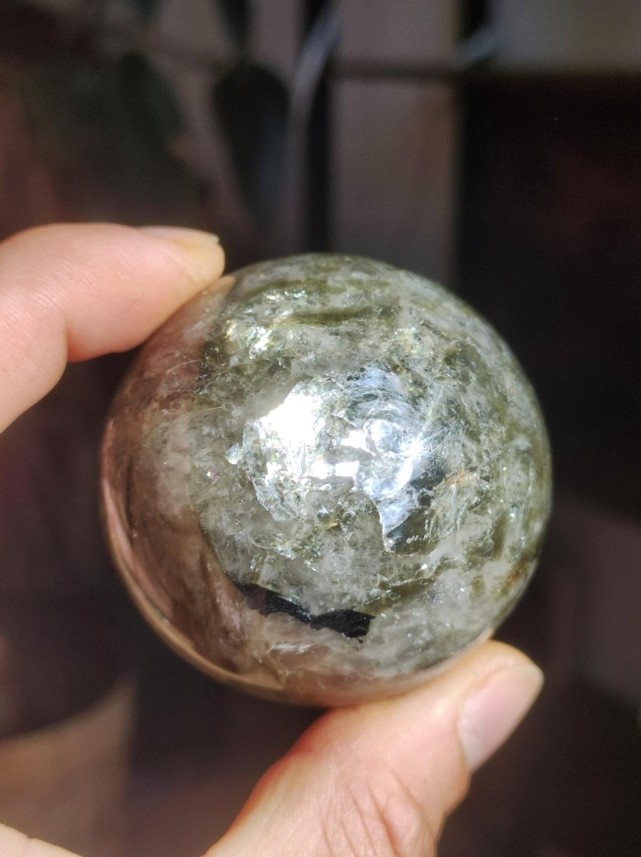 Lepidolith / Grün Mica Glimmer Effekt - Edelstein Kugel Natur Heilstein Deko Sphere Kristall Geschenk Er Sie Haus Sammler Rarität Schimmer - Art of Nature Berlin