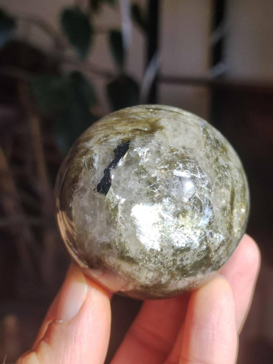 Lepidolith / Grün Mica Glimmer Effekt - Edelstein Kugel Natur Heilstein Deko Sphere Kristall Geschenk Er Sie Haus Sammler Rarität Schimmer - Art of Nature Berlin