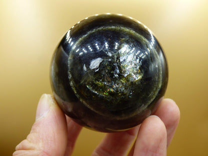 Lepidolith / Grün Mica Glimmer Effekt - Edelstein Kugel Natur Heilstein Deko Sphere Kristall Geschenk Er Sie Haus Sammler Rarität Schimmer - Art of Nature Berlin