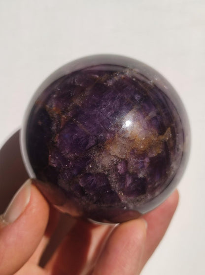 Lepidolith / Purple Mica Glimmer Effekt - Edelstein Kugel lila Natur Heilstein Deko Sphere Kristall Geschenk Er Sie Haus Sammler Rarität - Art of Nature Berlin