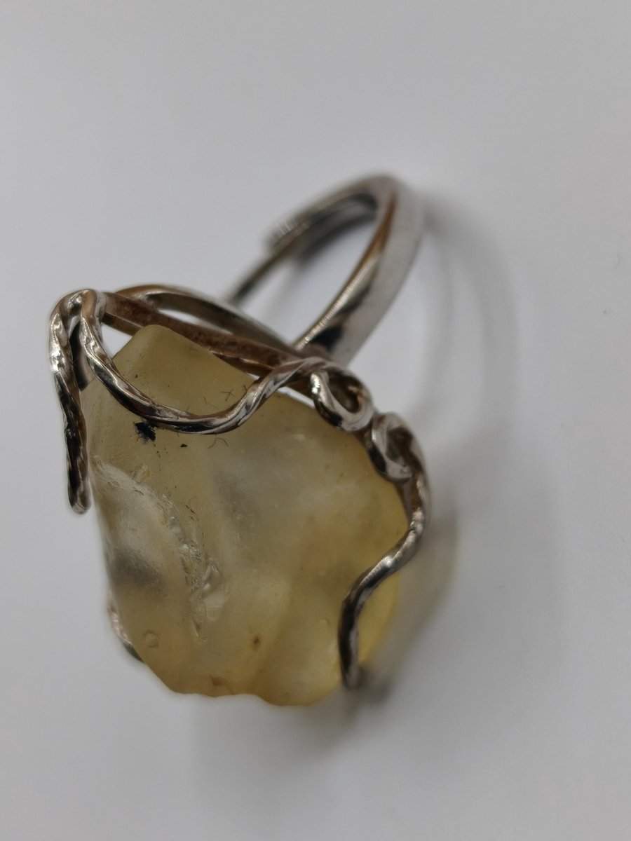 Libysches Wüstenglas Libyan Desert Glass Meteorit Ring 925 Silber verstellbare Größe Edelstein Heilstein Energie Kraft Rarität Geschenk Frau - Art of Nature Berlin