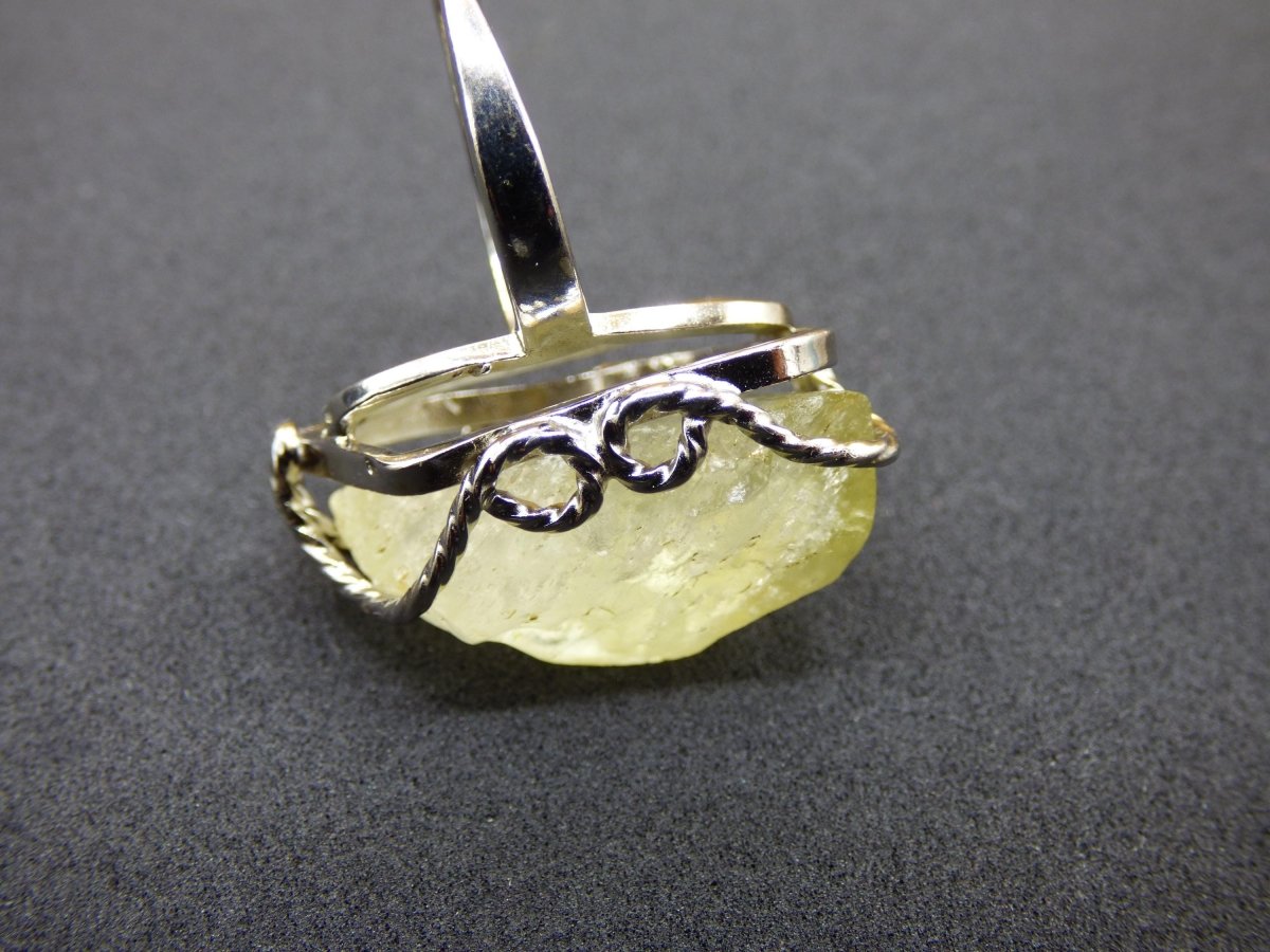 Libysches Wüstenglas Libyan Desert Glass Meteorit Ring 925 Silber verstellbare Größe Edelstein Heilstein Energie Kraft Rarität Geschenk Frau - Art of Nature Berlin