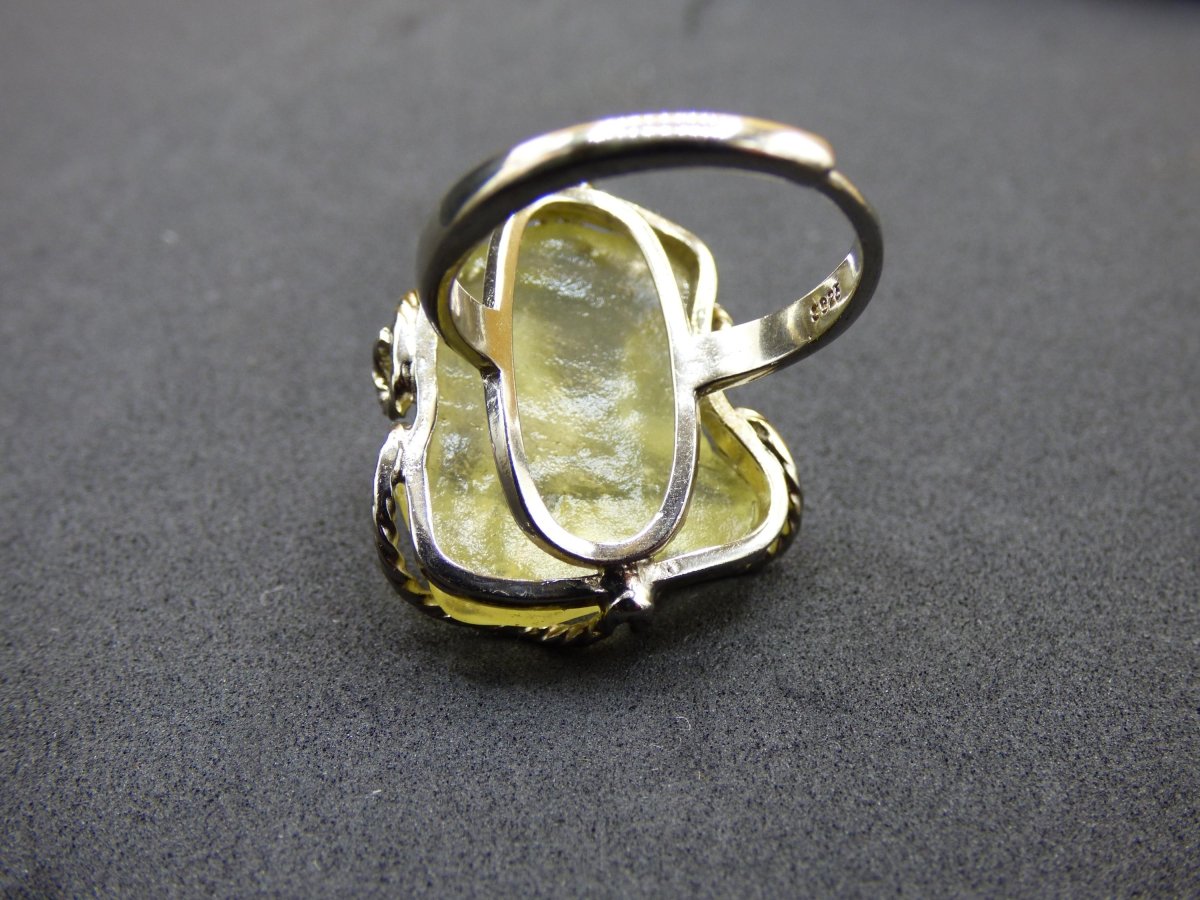 Libysches Wüstenglas Libyan Desert Glass Meteorit Ring 925 Silber verstellbare Größe Edelstein Heilstein Energie Kraft Rarität Geschenk Frau - Art of Nature Berlin