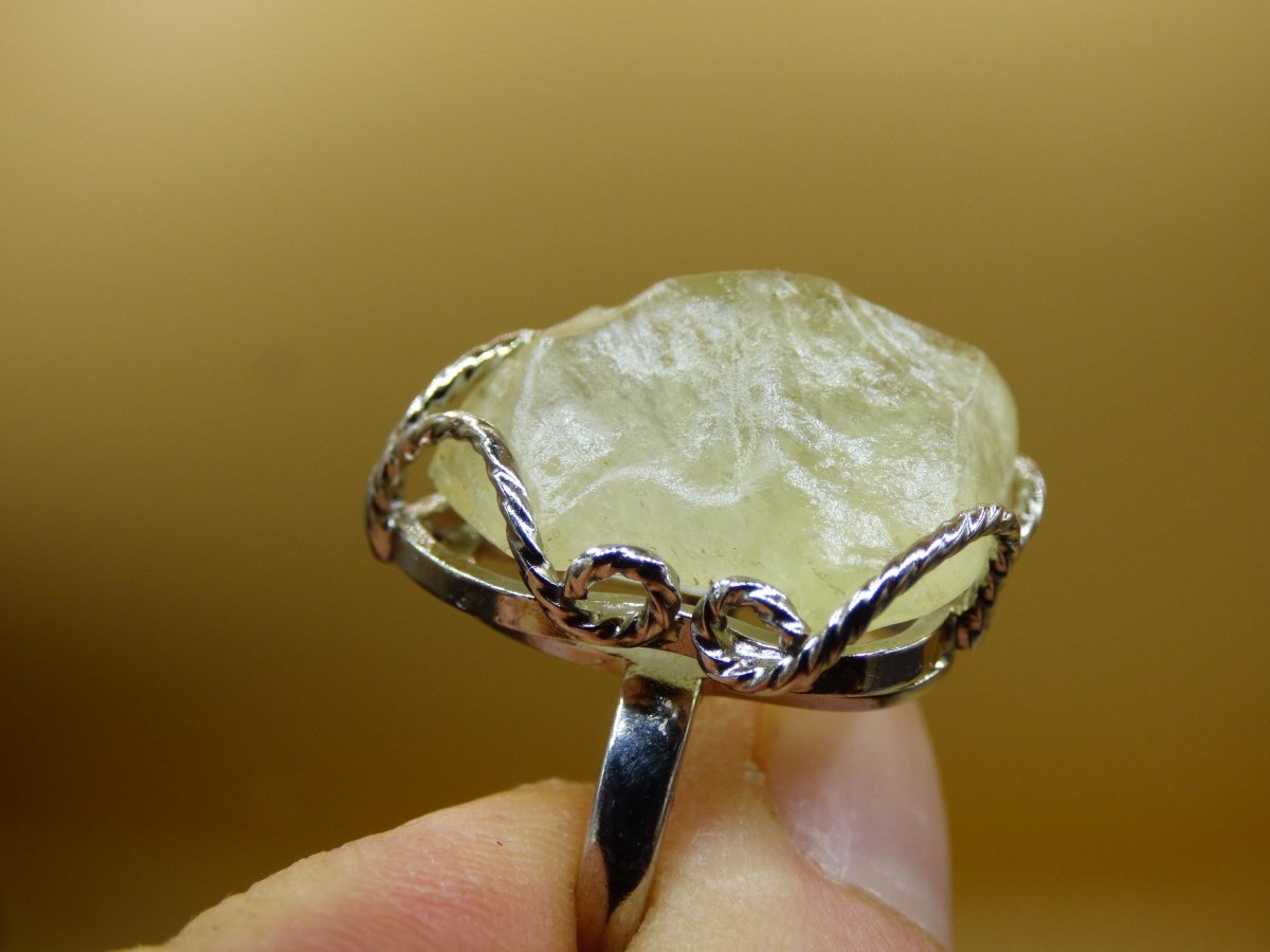 Libysches Wüstenglas Libyan Desert Glass Meteorit Ring 925 Silber verstellbare Größe Edelstein Heilstein Energie Kraft Rarität Geschenk Frau - Art of Nature Berlin