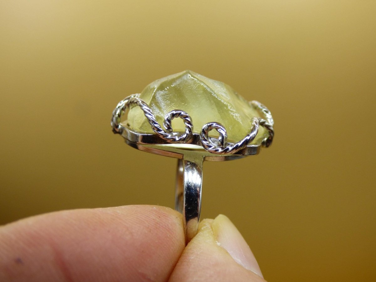 Libysches Wüstenglas Libyan Desert Glass Meteorit Ring 925 Silber verstellbare Größe Edelstein Heilstein Energie Kraft Rarität Geschenk Frau - Art of Nature Berlin