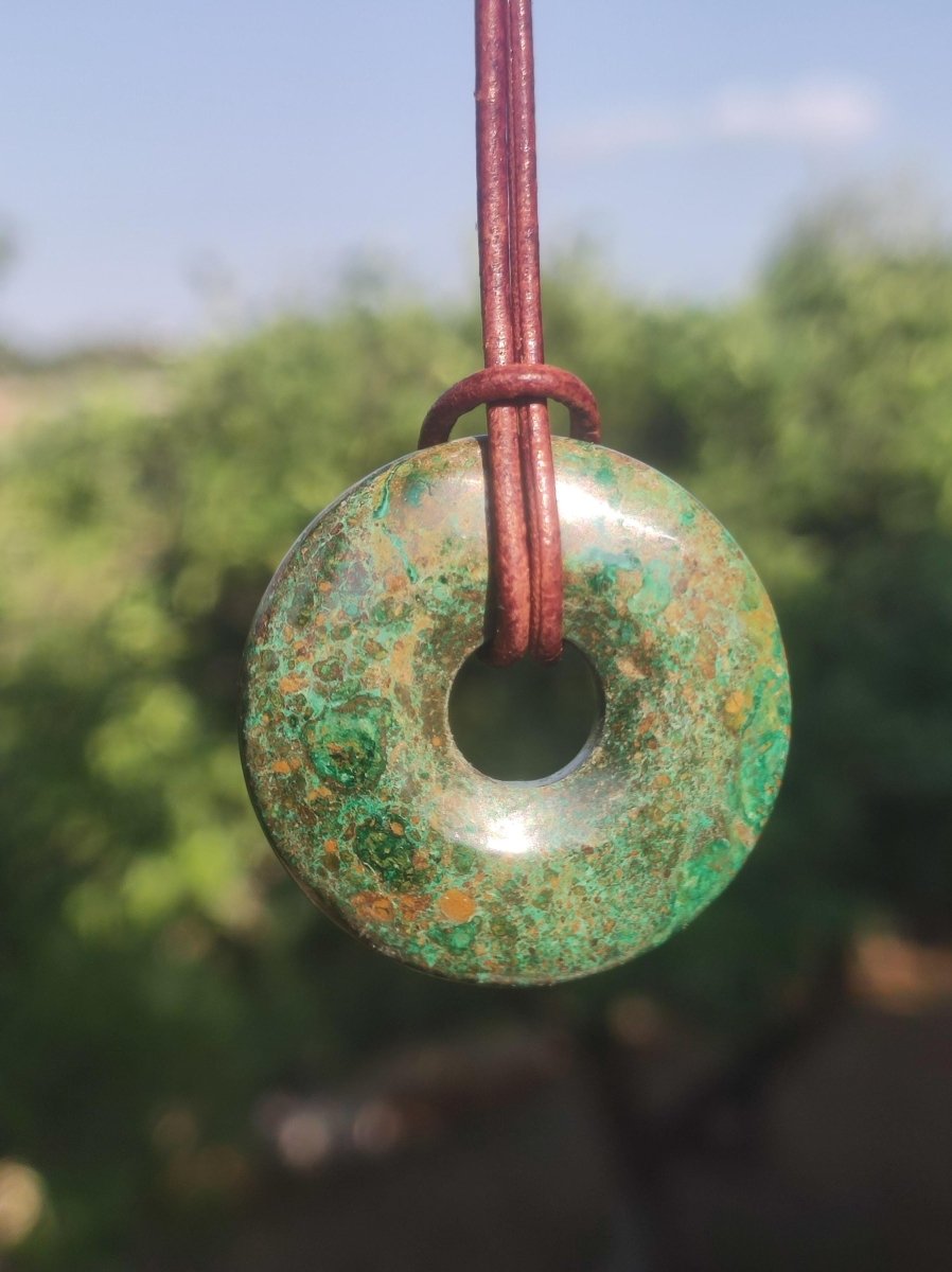 Malachit Chrysocoll Donut 30mm Edelstein Kette Heilstein Schutzsymbol Mann Frau Glück HIPPIE GOA Boho Tibet Ethno Natur Rarität Geschenk - Art of Nature Berlin