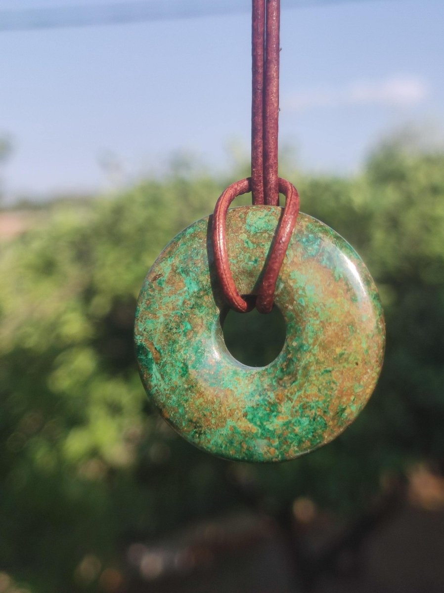 Malachit Chrysocoll Donut 30mm Edelstein Kette Heilstein Schutzsymbol Mann Frau Glück HIPPIE GOA Boho Tibet Ethno Natur Rarität Geschenk - Art of Nature Berlin
