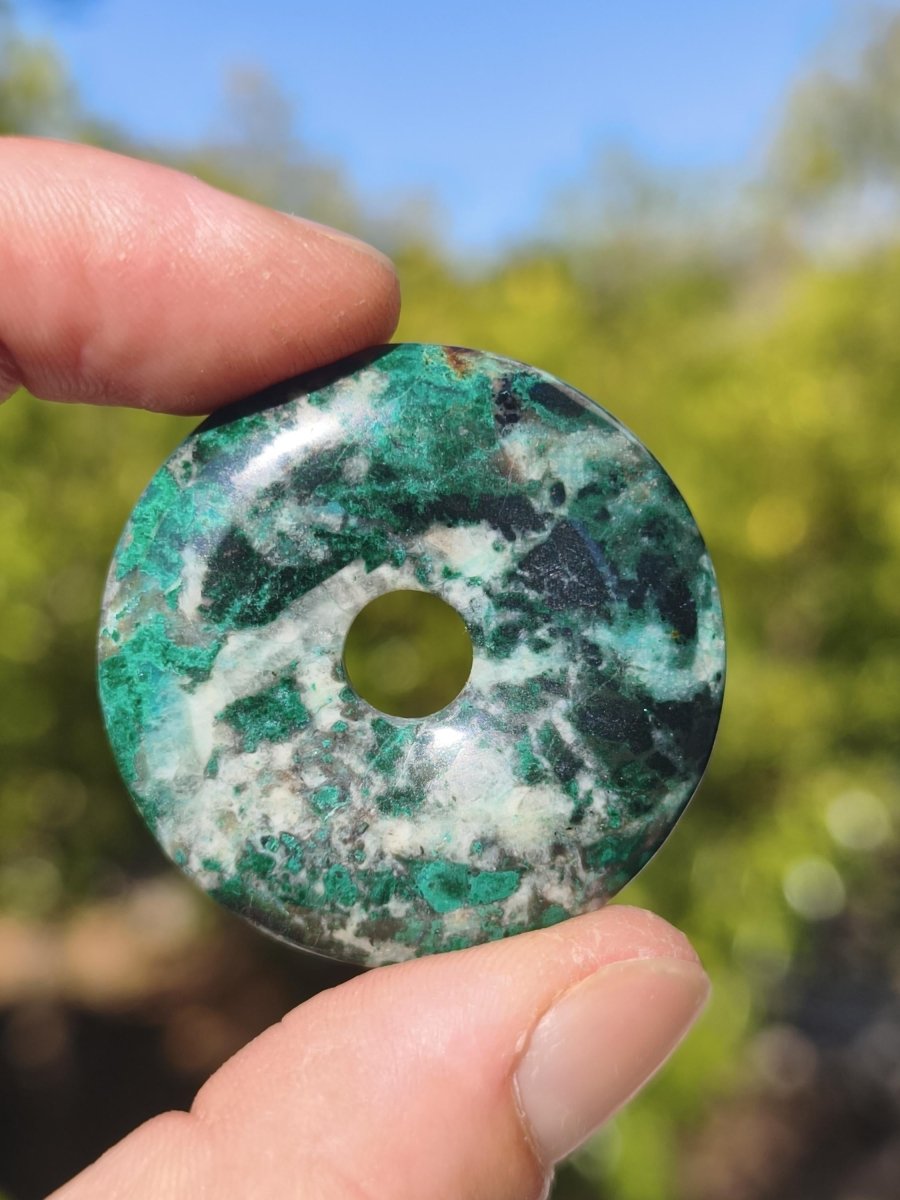Malachit Chrysocoll grün Edelstein Kette Rarität HIPPIE GOA Boho Tibet Ethno Nature Donut Schutzsymbol Heilstein Sammler Mann Frau Geschenk - Art of Nature Berlin