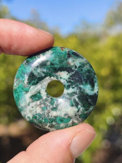 Malachit Chrysocoll grün Edelstein Kette Rarität HIPPIE GOA Boho Tibet Ethno Nature Donut Schutzsymbol Heilstein Sammler Mann Frau Geschenk - Art of Nature Berlin