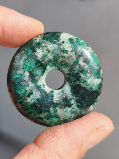 Malachit Chrysocoll grün Edelstein Kette Rarität HIPPIE GOA Boho Tibet Ethno Nature Donut Schutzsymbol Heilstein Sammler Mann Frau Geschenk - Art of Nature Berlin