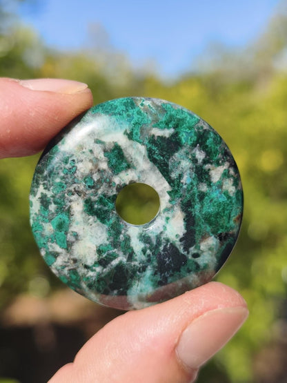 Malachit Chrysocoll grün Edelstein Kette Rarität HIPPIE GOA Boho Tibet Ethno Nature Donut Schutzsymbol Heilstein Sammler Mann Frau Geschenk - Art of Nature Berlin