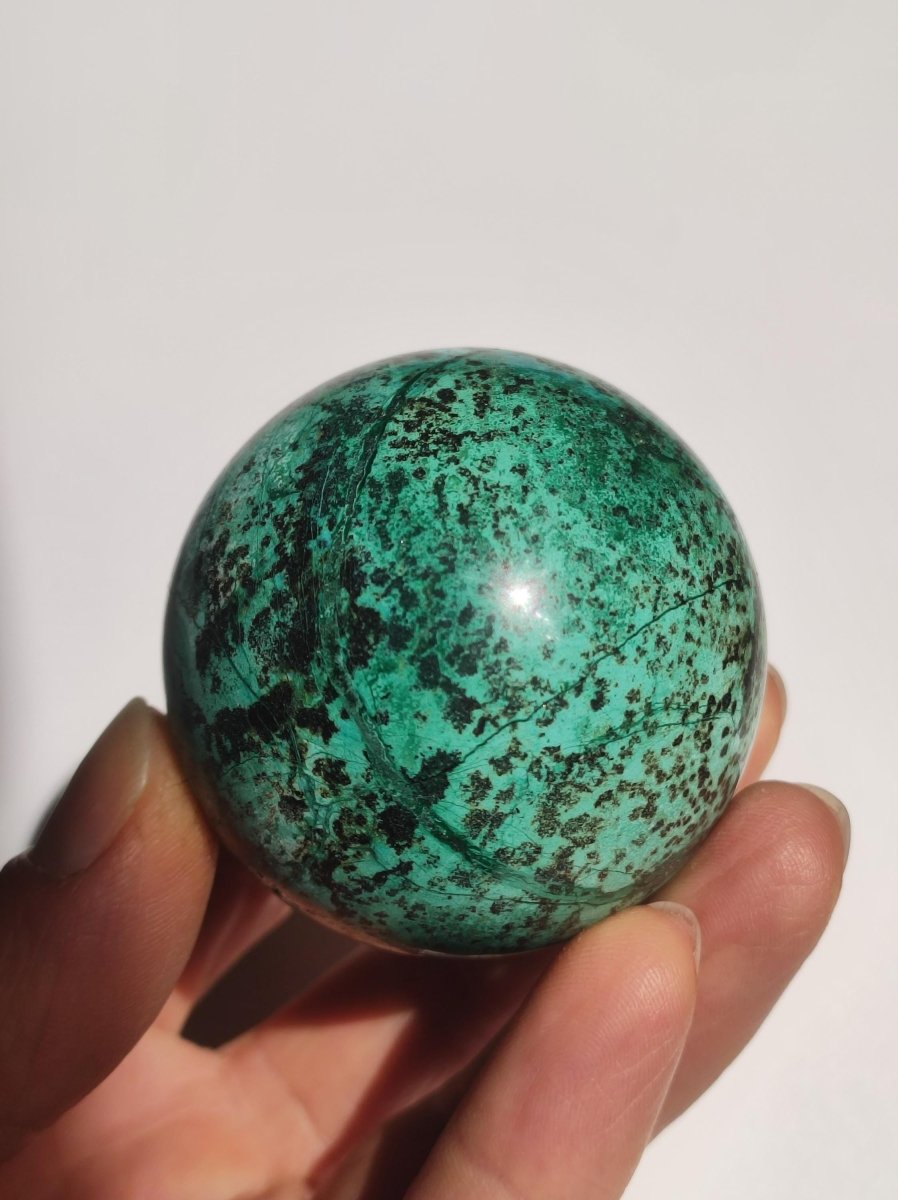 Malachit + Chrysocoll Sphere A ~ Magische Edelstein Kugel & Deko Crystal Meditation Heilstein Rarität Sammler Mineral Rund Chrysokolla - Art of Nature Berlin