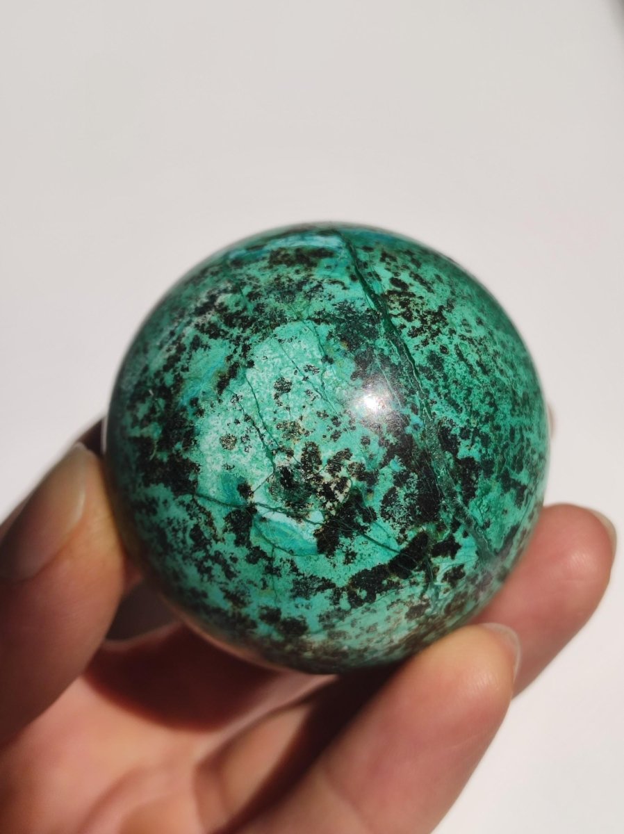 Malachit + Chrysocoll Sphere A ~ Magische Edelstein Kugel & Deko Crystal Meditation Heilstein Rarität Sammler Mineral Rund Chrysokolla - Art of Nature Berlin